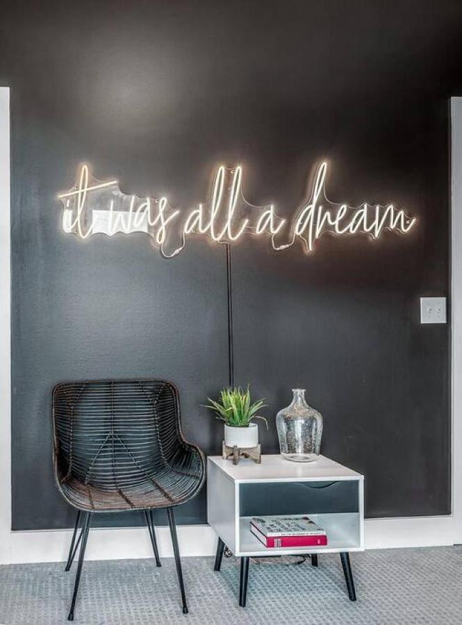Big New And Modern With Skyline View Mural And Ping Pong Нашвил Екстериор снимка